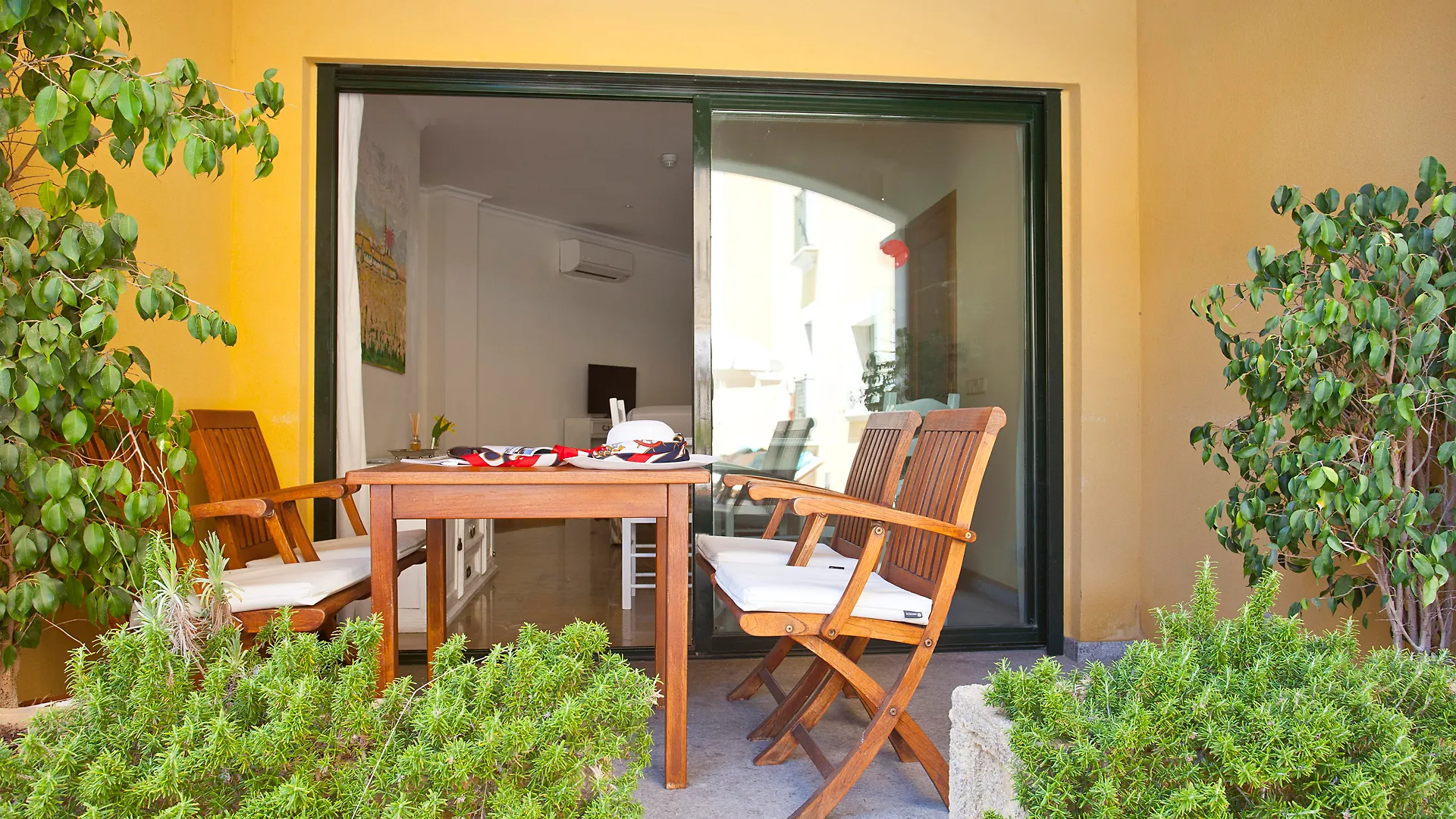 Apartments Galeon Suites Port de Pollenca